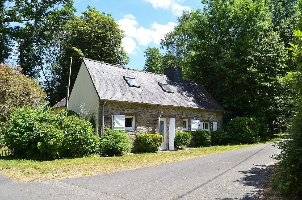 Lodge Kervoazec - Chateau De Kervoazec Saint-Goazec Francia