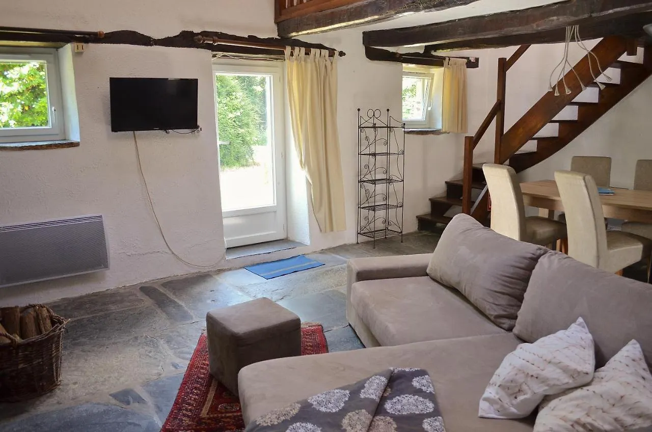 Lodge Kervoazec - Chateau De Kervoazec Saint-Goazec Сasa de vacaciones