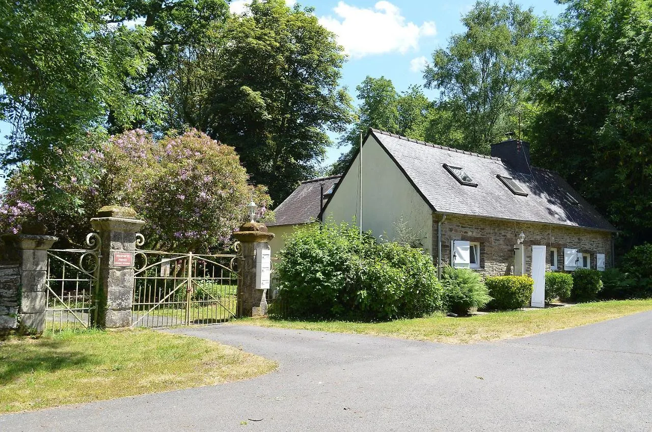 Сasa de vacaciones Lodge Kervoazec - Chateau De Kervoazec Saint-Goazec