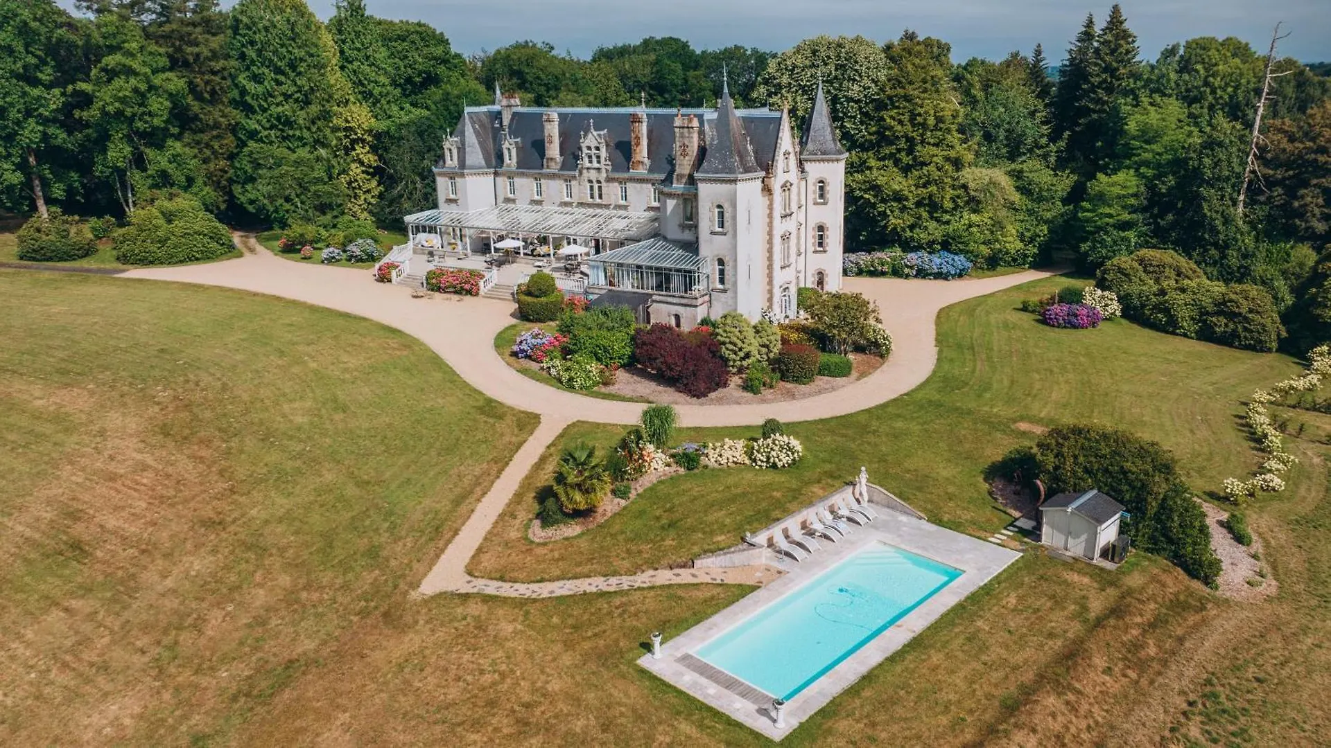 Lodge Kervoazec - Chateau De Kervoazec Saint-Goazec 0*,  Francia
